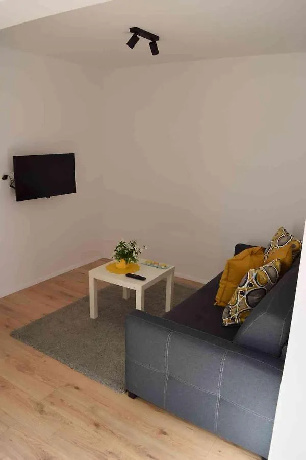 Apartments Eta ツレス